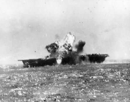 Click Here for Video of Kamakasi hitting USS Essex...
