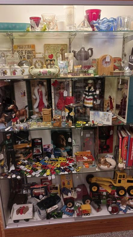 Back in the Day Antques & Gifts