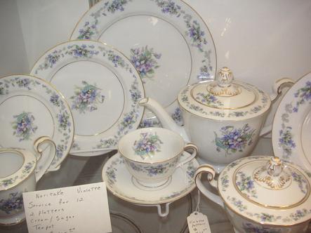 West Saint Paul Antiques