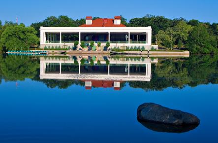 Como Lake pavilion